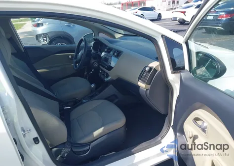 2017 Kia Rio Lx z USA, uszkodzony, nr VIN KNADM4A35H6014648